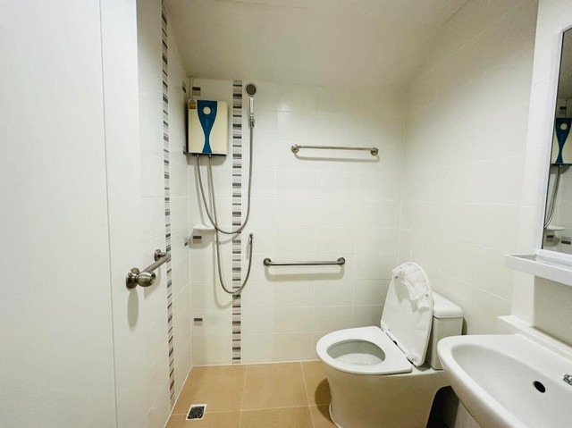 ขายทาวน์โฮม โซนบางแสน หมู่บ้าน อรินสิริ @ สุขุมวิท 4 ห้องนอน