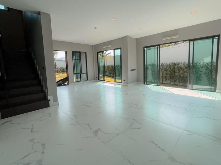 ขายบ้านเดี่ยว 2 ชั้น  บางกอก บูเลอวาร์ด ซิกเนเจอร์ ประชาชื่น ปากเกร็ด