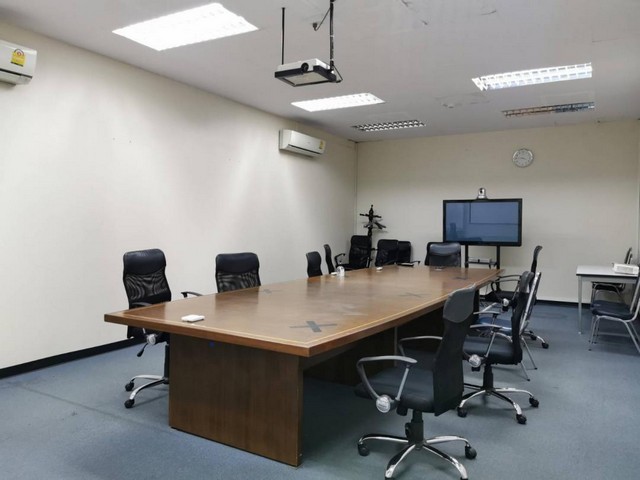 C4318 ให้เช่าและขายโรงงานพร้อมสำนักงาน เนื้อที่ 33 ไร่ มีใบอนุญาติรง.4 โครงการอยู่ในโซนสีม่วง อำเภอเมือง​ ​จังหวัดฉะเชิงเทรา