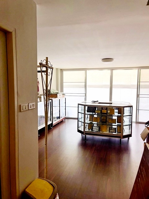 พชรเกษม102-112 ตลาดเวิลด์มาร์เก็ต ให้เช่าโฮมออฟฟิศ 3 ชั้น ถูกที่สุด ม.เอเชียอาคเนย์  ติดถนน ทําเลดี 23ตรว. 180ตรม. 3นอน 4น้ำ แหล่งชุมชน