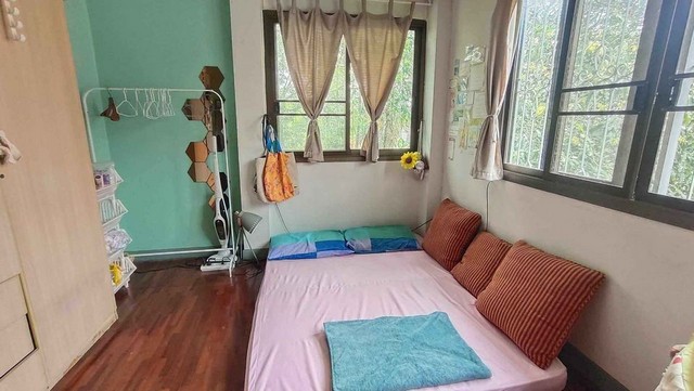 ให้เช่าบ้านเดี่ยว 2 ชั้น  หมู่บ้านจามจุรี กิ่งแก้ว41 พร้อมอยู่  ใกล้โรงพยาบาลจุฬารัตน์