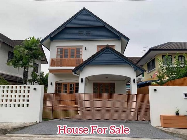 บ้านเดี่ยว 2 ชั้น สวยๆรีโนเวทใหม่ พร้อมอยู่ สังคมคุณภาพ เดินทางสะดวก ปลอดภัย วางใจได้แม้มิได้ อยู่บ้านเป็นประจำ