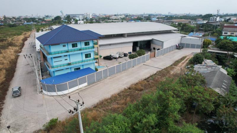 ขายโรงงาน เนื้อที่ 4-3-23.4 ไร่ .จ. สมุทรสาคร ห่างถนนพระราม 2 เพียง 4 กม.  มีใบ รง. 4  ลงพื้นเสาเข็มอย่างดี รับน้ำหนักได้ถึง 5 ตัน ราคาถูกพร้อมใช้งาน คุ้มมาก ทำเลดี ง่ายต่อการขยายและพัฒนาธุรกิจในอนาคตรายละเอียดที่ตั้ง ตำบล ท่าทราย อำเภอเมืองสมุทรสาคร สมุทรสาครLocation : https://maps.app.goo.gl/aUPeHxHwX7onNmQV8* เนื้อที่ 4-3-23.4 ไร่  (1,923.4 ตรว.)* บ้านเดี่ยว 3 ชั้น ยังไม่เคยเข้าอยู่ พื้นที่ใช้สอยกว่า 720 ตรม.*  พื้นที