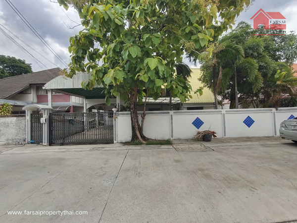 ให้เช่าเดี่ยว 2ชั้นเนื้อที่ 92 ตร.ว พื้นที่ใช้สอย 280ตร.ม 5ห้องนอน 3ห้องน้ำเฟอร์ครบ ถนนรามคำแหง 118  ราคาขาย 15 ล้านบาท