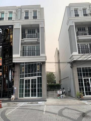 ให้เช่า-ขาย อาคารพาณิชย์ 4.5 ชั้น เดอะ มาสเตอร์ อุดมสุข ซ. สุขุมวิท 103 พื้นที่ 266 ตร.ม. 3 ห้องนอน 5 ห้องน้ำ