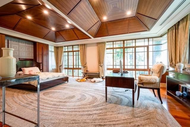 C4392 ให้เช่าและขายบ้านเดี่ยว 2 ชั้น หมู่บ้านแสนสิริ สุขุมวิท 67  หลังมุม มี 5 ห้องนอน  ใกล้BTS พระโขนง