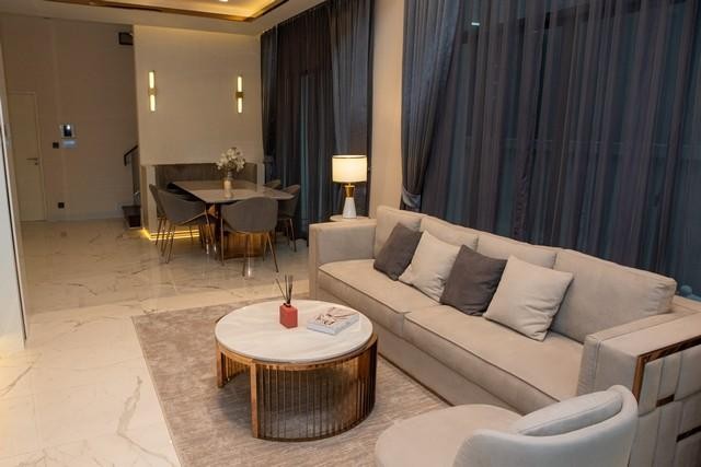 C4389 ให้เช่าและขายบ้านเดี่ยววิลล่า 3 ชั้น โครงการThe Gentry เอกมัย-ลาดพร้าว เฟอร์ใหม่ทั้งหลัง บ้านใหม่ไม่เคยเข้าอยู่ ใกล้เลียบด่วน