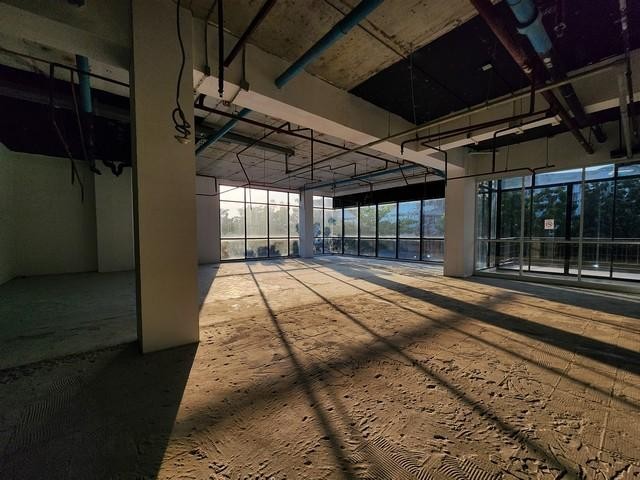 C4384 ให้เช่าพื้นที่ 208 ตรม. สาทร-ถนนจันทน์ เหมาะสำหรับเปิดบาร์, อิซากายะ, คลินิกเวชกรรม, คลินิกเสริมความงาม