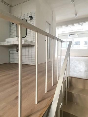 C4382 ให้เช่าอาคารพาณิชย์​ 3 ชั้นครึ่ง เหมาะทำร้านค้า showroom cafe ออฟฟิศ​ คลีนิค ร้านอาหาร ใกล้BTS บางจาก 150 เมตร