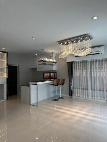 C4377 ขายบ้านเดี่ยว 2 ชั้น โครงการเศรษฐสิริ พัฒนาการ 87 หลังมุม ตกแต่งบิ้วอิน พร้อมสระว่ายน้ำส่วนตัว