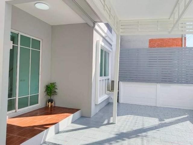 PO267 ขาย บ้าน ทาวน์โฮม 2 ชั้น เดอะวิลเลจ บางนาตราด กม.10 The Village Bangna Km.10