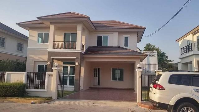 EPL-HS1054 ขายบ้านเดี่ยว 2 ชั้น  หมู่บ้าน เค.ซี. เนเชอรัลซิตี้ รามคำแหง 65.4 ตรว. พื้นที่ใช้สอย 172 ตรม 3 ห้องนอน 3 ห้องน้ำ 