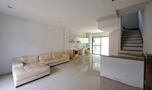 ขายทาวน์เฮ้าส์โครงการ อีโค สเปซ เกษตร-นวมินทร์ 2 บึงกุ่ม กรุงเทพมหานคร PKK03-00843