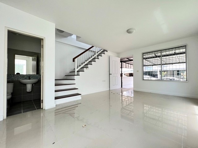 ขายทาวน์เฮ้าส์โครงการ ทาวน์พลัส เทพารักษ์ บางพลี สมุทรปราการ PKK03-01110