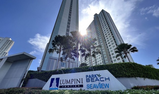   รายละเอียดเพิ่มเติม Code ID : PKK05-00962  ราคาขาย 2,580,000  บาท- ขนาดพื้นที่ :   32.24 ตร.ม.- พื้นที่ใช้สอย :   -- จำนวนห้อง :   1 ห้องนอน 1 ห้องน้ำ - ชั้นที่ : 17- อาคาร :  A  พิกัดทรัพย์ :  https://maps.app.goo.gl/Utxp4u93Pq7pdxfs7    สถานที่ใกล้เคียง- ใกล้โรงหนังพัทยาไต้- ใกล้ท็อปส์ เดลี่ สาขา ซิกม่า จอมเทียน  - ใกล้โลตัส โก เฟรช เทพประสิทธิ์ ซอย 6 พัทยา ชลบุรี - ใกล้ โลตัส โก เฟรช พระตำหนักซอย 5 ชลบุรี   สอบถามเพิ่มเติม/นัดชมโทร. 097-419-5982(พลอ�