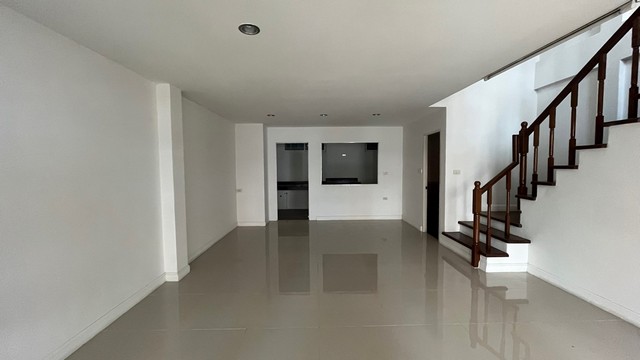 ขายทาวน์เฮ้าส์โครงการ รีสอร์ทต้า (วัชรพล) บางเขน จังหวัดกรุงเทพมหานคร  PKK03-01071