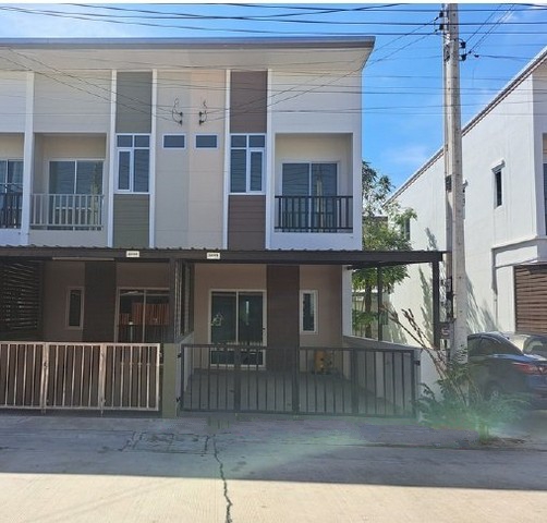 ขายทาวน์เฮ้าสื โกลเด้น ศรีสุวิทย์  อ.บางละมุง จ.ชลบุรี  PSC00159