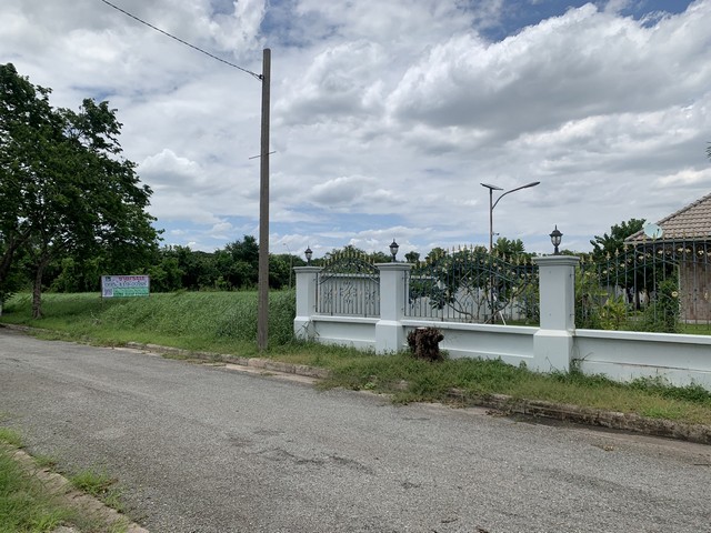 ที่ดินในสนามกอลฟ์ เลควู้ด ขายต่ำกว่าราคาประเมิน ทำเลสวย ราคาดี