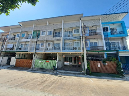 townhome ฟลอร่าวิลล์ ศรีนครินทร์ 0 RAI 0 งาน 19 sq.wa 3 BEDROOM ใกล้กับ โฮมโปรศรีนครินทร์ เดินทาง สะดวก ติดถนนใหญ่