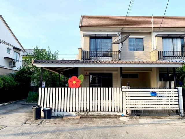 ให้เช่าบ้าน 15,500 บาท ต่อเดือน ทาวน์โฮม 2 ชั้น บ้านพฤกษา 58/2 ลาดกระบัง-สุวรรณภูมิ ถนน ลาดกระบัง 54