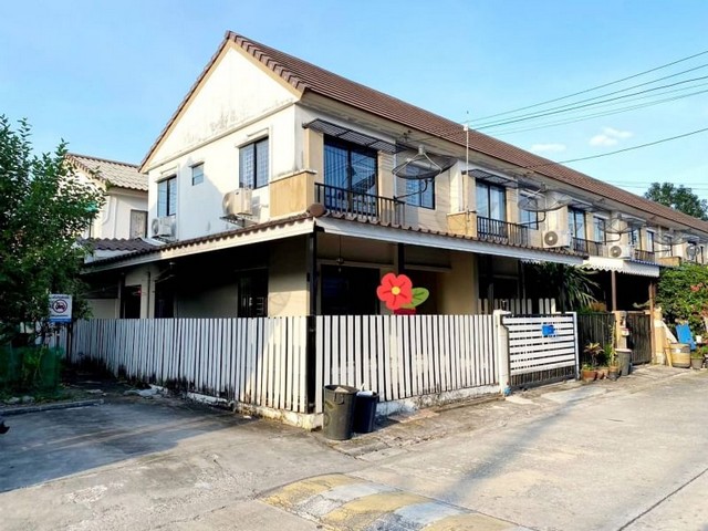 ให้เช่าบ้าน 15,500 บาท ต่อเดือน ทาวน์โฮม 2 ชั้น บ้านพฤกษา 58/2 ลาดกระบัง-สุวรรณภูมิ ถนน ลาดกระบัง 54