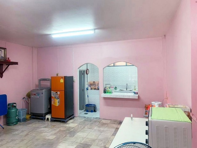 ขายทาวน์เฮ้าส์ 3ชั้น (หมู่บ้านสินวงศ์การ์เด้นท์ ย่านบางแค) พื้นที่ 20.6 ตรว. ตกแต่งต่อเติมด้านหน้า