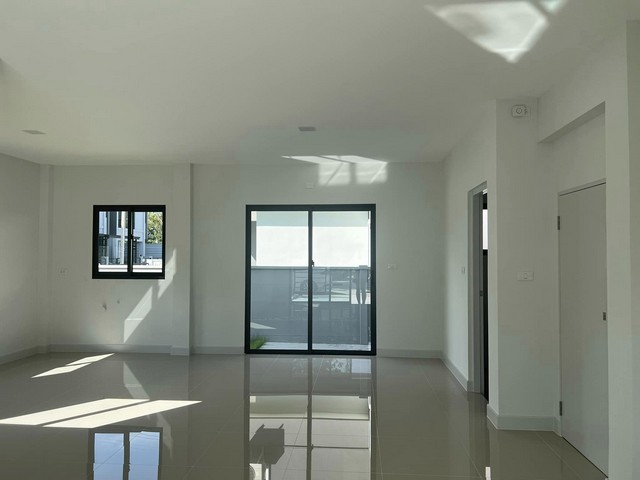 ให้เช่าทาวน์โฮม 2 ชั้น 3 ห้องนอน พลีโน่ สุขุมวิท-บางนา 2 บ้านใหม่หน้าสวน ติดเมกะบางนา ** ทำออฟฟิศจดทะเบียนได้