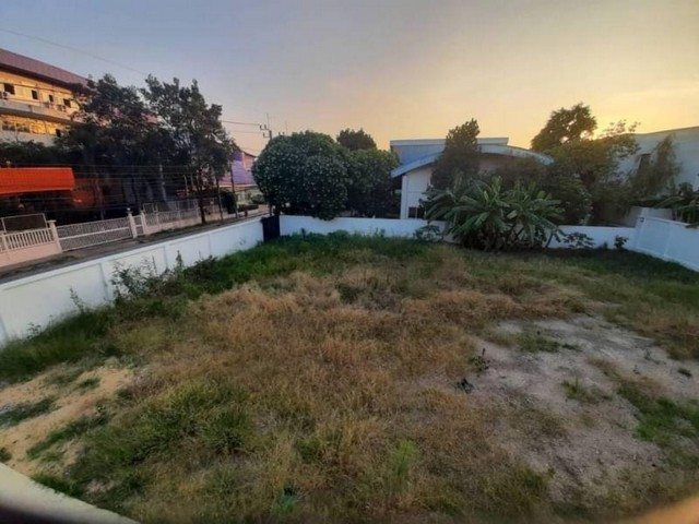 ที่ดิน หมู่บ้านพนาสนธิ์ซิตี้ ถนนศรีนครินทร์ ใกล้สถานีรถไฟฟ้าสายสีเขียว