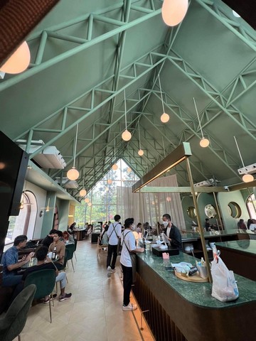 ขายที่ดิน 1 ไร่ 50 ตรว.และอาคารสวยสวย สามารถดำเนินธุรกิจร้านอาหารได้เลย