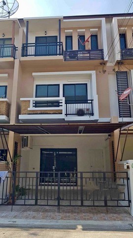 RTJ1614ให้เช่าทาวน์โฮม3 ชั้นย่านพัฒนาการ หัวหมาก บางกะปิ  หมู่บ้านไทม์โฮม  หัวหมาก21 พระราม9 ซอย57เนื้อที่ 19.4 ตร.ว.  หน้ากว้าง 5 เมตร 3ห้องนอน3 ห้องน้ำ  แอร์ 5 ตัวทั้งบ้านที่จอดรถ2 คันสนใจติดต่อเจี๊ยบ 092-851-6969Line:keti2522ราคาเช่า 25,000 บาท/เดือน  ซอยหัวหมาก21 แขวง หัวหมาก เขตบางกะปิ กรุงเทพมหานคร 10240ให้เช่าทาวน์โฮม3 ชั้น หมู่บ้านไทม์โฮม  หัวหมาก21 พระราม9ซอย57เนื้อที่ 19.4 ตร.ว.  หน้ากว้าง 5 เมตร 3ห้อ