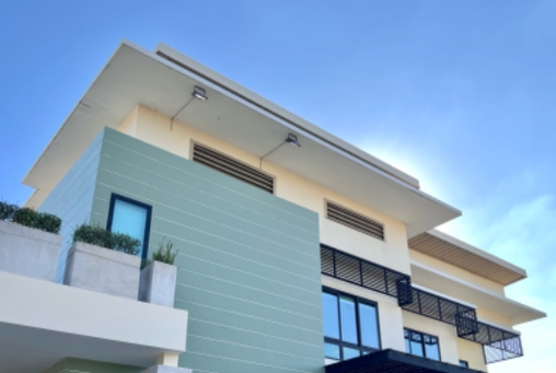 ให้เช่าอาคารสำนักงาน พร้อมโกดังเก็บสินค้า ถนนกิ่งแก้ว ซอย 19 ใกล้สนามบินสุวรรณภูมิ พื้นที่ 1,928 ตรม