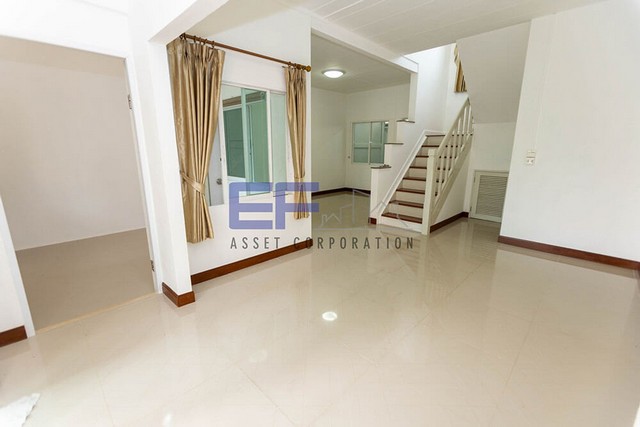 ขายทาวน์โฮม พิศาล ลาดกระบัง 1 4 ห้องนอน พื้นที่ใช้สอย 110 ตร.ม.