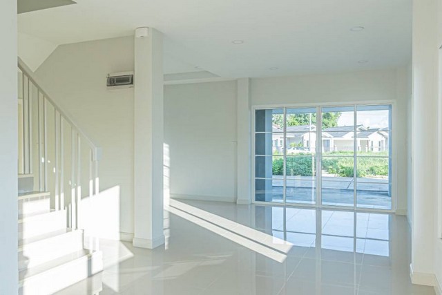 บ้านใหม่ ใกล้เมือง บ้าน 2 ชั้นใหม่พร้อมเข้าอยู่ ดีไซน์สวย ฟังก์ชั่นครบ ในราคาที่จับต้องได้