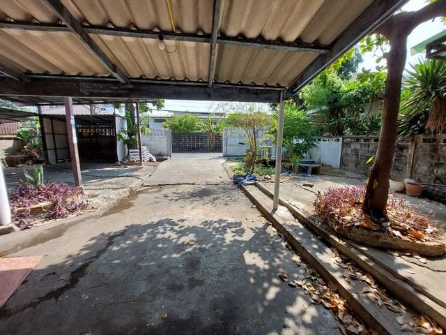 ให้เช่า บ้านเดี่ยว2ชั้น 102ตรว.อยู่ถนนลาดพร้าว87 ตรงข้ามห้างเซ็นทรัลอีสต์วิลล์