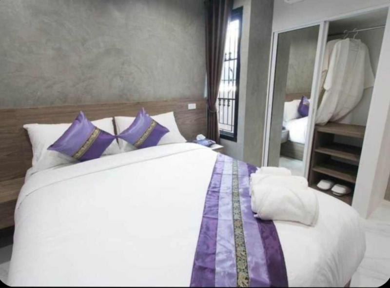 ขาย โรงแรม3 ชั้น  ใจกลางเมืองเชียงใหม่  LH-SC000368