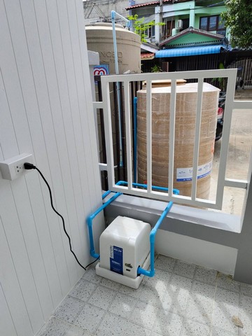 ขายทาวน์เฮ้าส์ 2 ชั้น รีโนเวทใหม่ พร้อมอยู่ ทำเลดี หมู่บ้าน ธันยพฤกษ์ คลอง7