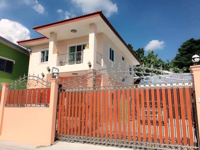 ขายด่วน บ้านเดี่ยว ทำเลดี อยู่ในซอยหน้าสวนหลวงร.9 ซอย 30 