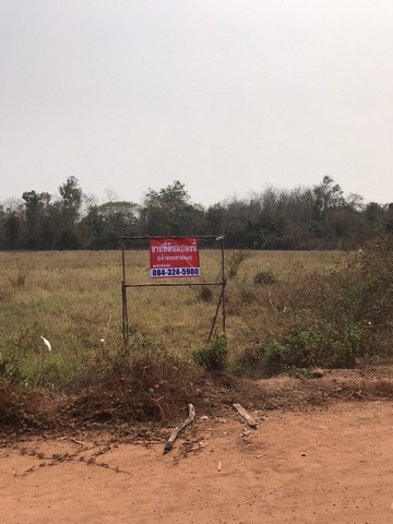 (ประกาศ)ขายที่ดินทำเลสวย อำเภอเมืองอุตรดิตถ์ จังหวัดอุตรดิตถ์ เนื้อที่ 5 ไร่ 3 งาน 82 ตารางวา##รายละเอียดและที่ตั้งทรัพย์-ที่ดินหรือที่ 5 ไร่ 3 งาน 82 ตารางวา-ตั้งอยู่ตำบลท่าเสา อำเภอเมืองอุตรดิตถ์ จังหวัดอุตรดิตถ์-ใกล้สำนักงานเทศบาลตำบลท่าเสา-ใกล้โรงเลื่อยจับท่าเสา****ราคาทั้งแปลงเพียง 3 ล้านบาทเท่านั้น(ต่อรองได้)#สนใจติดต่อโทร0843245900พี่นิด