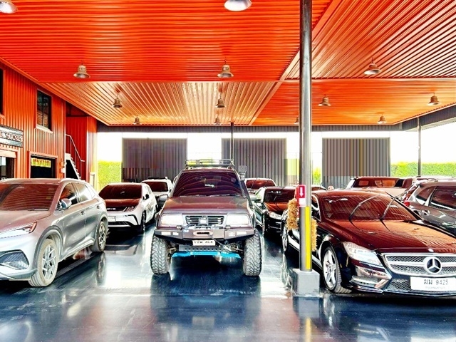 ติดถนนใหญ่ กาญจนาภิเษก ให้เช่าพื้นที่ทำตลาดรถยนต์มือสอง 2 ล็อค + อาคารสำนักงาน 42ตรว. 402ตรม. ทำเลดี เพื่อขยายตลาด เดอะพาซิโอ พาร์ค