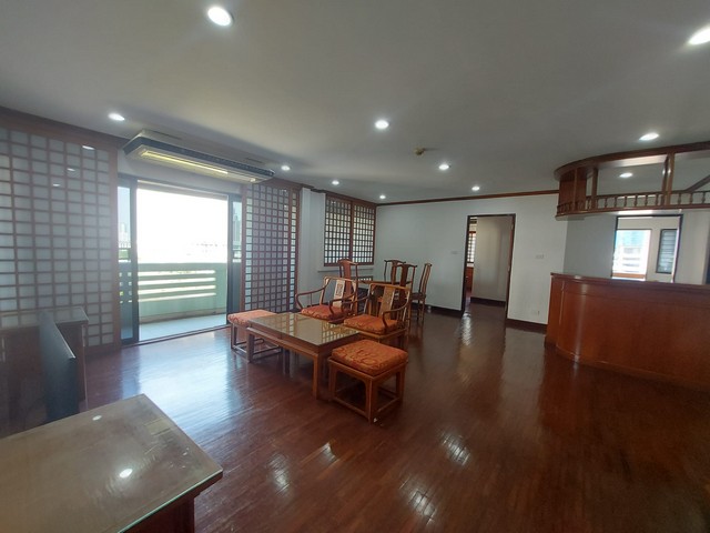 ขายคอนโด Le Premier 2 ขนาด 3 ห้องนอน 4 ห้องน้ำ ชั้น 9 พื้นที่ 169 ตร.ม