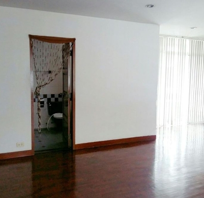 ให้เช่าทาวน์โฮม4ชั้น ลาดพร้าวซอย5/1 ติดห้างยูเนียนมอลล์ ใกล้ ห้าแยกลาดพร้าว