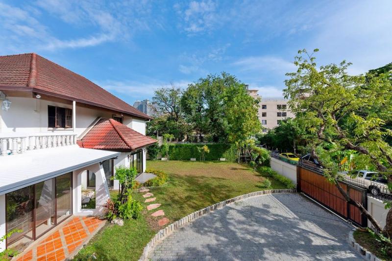 RH059ให้เช่าบ้านเดี๋ยว2ชั้นขนาด235 ตารางวา ลาซาลใกล้ BTS แบริ่งสำหรับอยู่อาศัยหรือทำออฟฟิศ  เขตบางนา