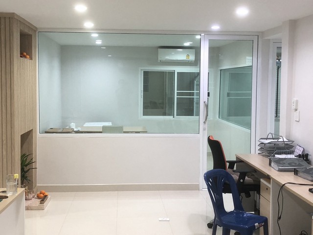 ให้เช่าบ้านเดี่ยว 2 ชั้น 50 ตรว. ซอยโชคชัย 4 สภาพดี เหมาะทำโฮมออฟฟิศ เดินทางสะดวก