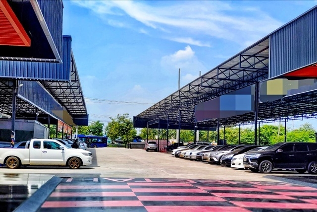 ให้เช่าพื้นที่ทำตลาดรถยนต์มือสอง 2 ล็อค + อาคารสำนักงาน 40ตรว. เดอะพาซิโอ พาร์ค กาญจนาภิเษก  400ตรม. ทำเลดี ติดถนนใหญ่ เพื่อขยายตลาด