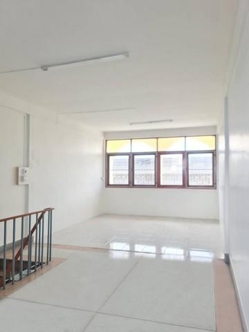 ให้เช่าอาคารพาณิชย์ 4 ชั้น 2 คูหา รีโนเวทใหม่ แบริ่ง ติดถนนสุขุมวิท107  ติดรถไฟฟ้าBTSแบริ่ง