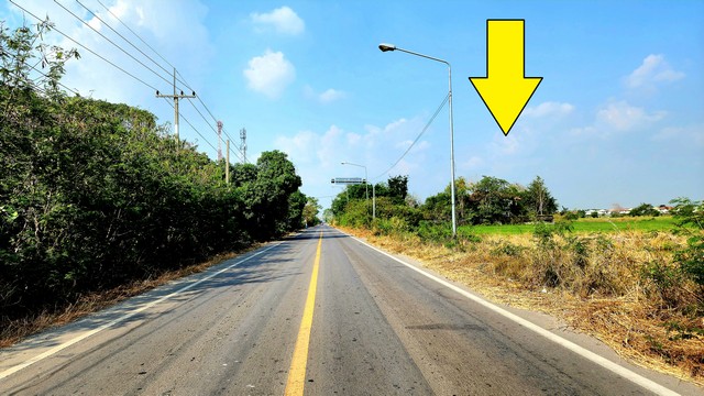ขายที่ดินติดถนนลาดยาง คลอง10 ธัญบุรี-ลำลูกกา *** ขายราคาไร่ละ 3 ล้านบาท ***  ( เนื้อที่ 5-0-0 ไร่ )ขายที่ดินติดถนนลาดยาง คลอง10 ธัญบุรี-ลำลูกกา มีเนื้อที่ 5 ไร่ ทำเลดี เหมาะ ทำค้าขาย ทำโกดัง โรงงานเล็กๆ ออฟฟิศ บริษัท ร้านค้า ต่างๆที่ตั้ง: ตำบล บึงคำพร้อย อำเภอลำลูกกา ปทุมธานีที่ดินคลอง 10 ธัญบุรี-ลำลูกกา เนื้อที่ 5-0-0 ไร่  - หน้ากว้าง 85 ม.- ความลึก ลึก 85 ม. *สามารถขอดูภาพรูปแปลงประกอบ