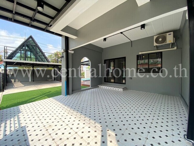 ทาวน์โฮม หมู่บ้าน วิเศษสุขนคร เฟส 4 มีสระว่ายน้ำ หลังริม