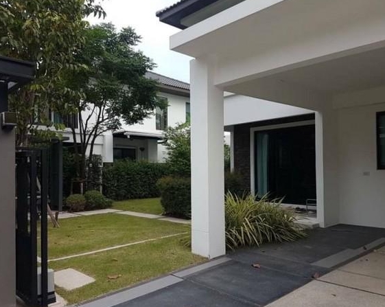 ให้เช่าบ้านเดี่ยว 2 ชั้น มัณฑนา บางนา กม.7  ใกล้เมกะบางนา