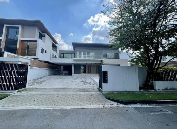 ขายบ้านเดี่ยว 2 ชั้น โนเบิ้ลเรซิเด้นส์ พัฒนาการ ใกล้ทองหล่อ เนื้อที่ 139.90 ตรว.