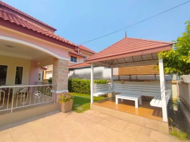 ให้เช่า 35,000 บาท/เดือน 134 ตรว. 5 นอน 3 น้ำ บ้านหลังใหญ่ พร้อมสระส่วนตัว โซนหางดง พร้อมเฟอร์นิเจอร์ครบ พร้อมเข้าอยู่ได้เลย